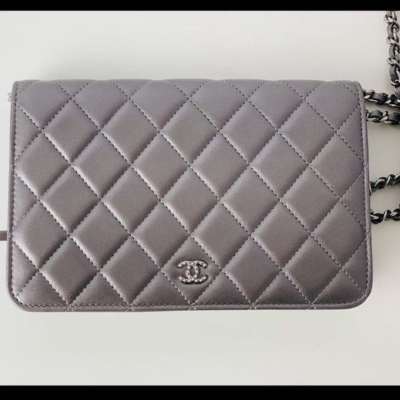 Rare Chanel Silver Lambskin Quilted Pearl Wallet On Chain WOC Crossbody - Picture 2 of 11